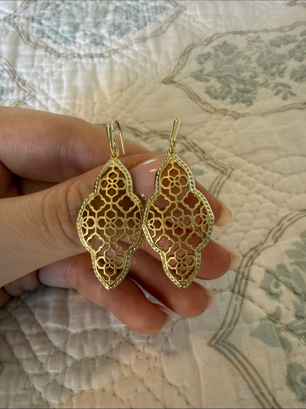 Kendra Scott Gold Filigree Drop Earrings